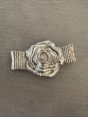 Silver Rose Floral Stretch Bracelet
